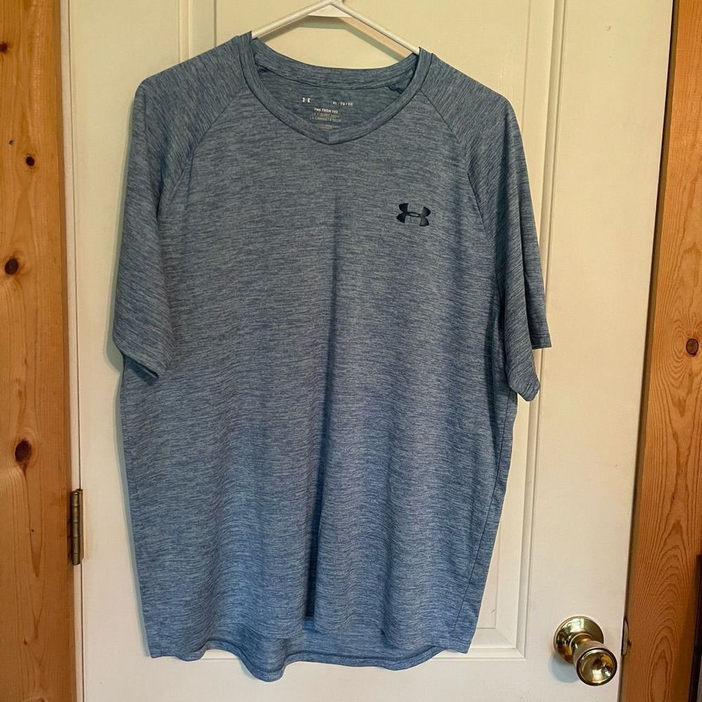 Under Armour mens t-shirt size XL
The Tech Tee
Blue